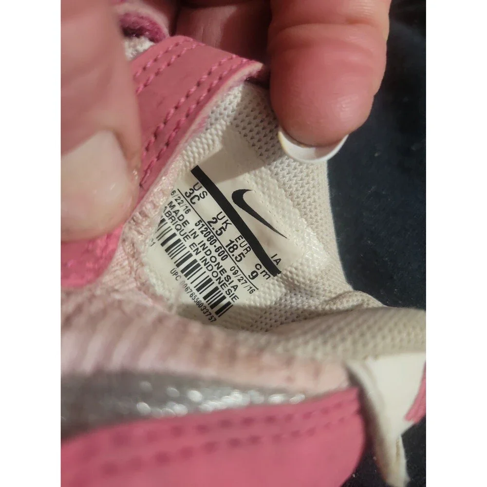 Nike sneakers size 3c
